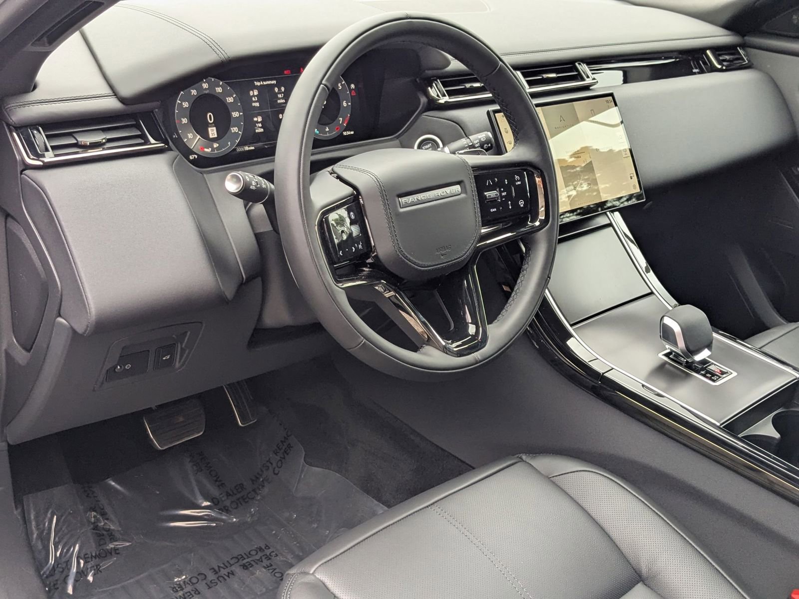 New 2026 Land Rover Range Rover Velar Dynamic SE image 3