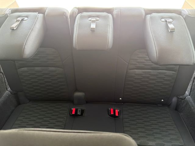 New 2026 Nissan Pathfinder SV w/ SV Premium Package FWD image 22
