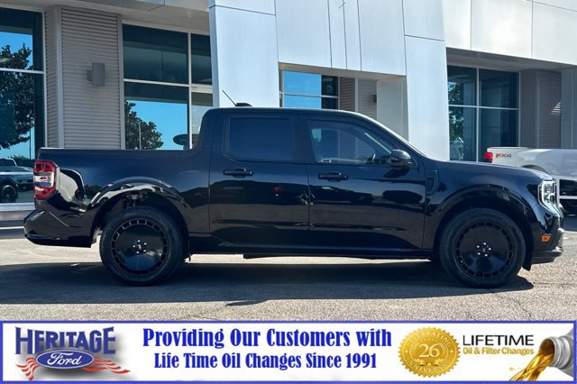 Used 2025 Ford Maverick Lobo AWD/4WD image 3