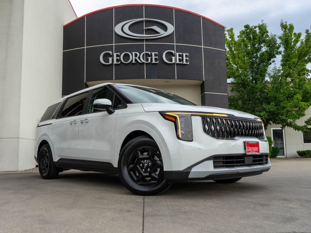 New 2026 Kia Carnival LX image 1