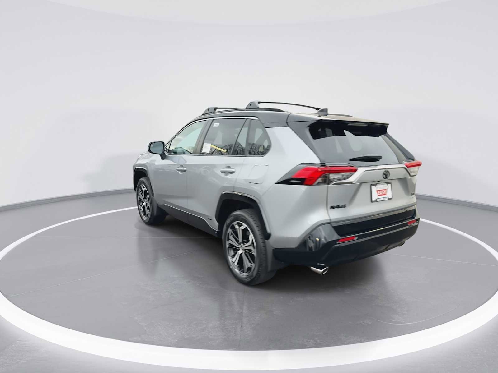 New 2025 Toyota RAV4 XSE image 6