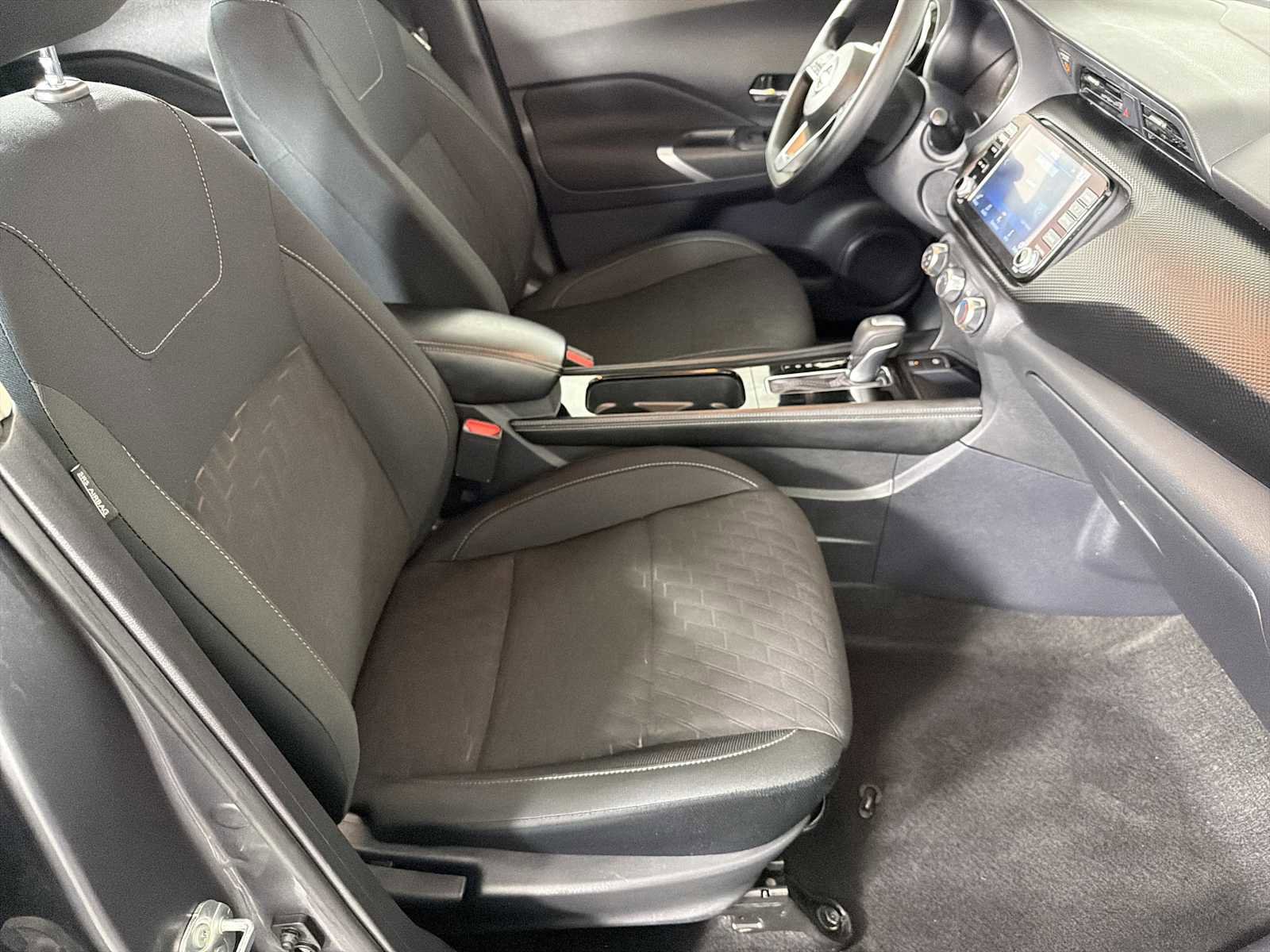 Used 2024 Nissan Kicks SV FWD image 11