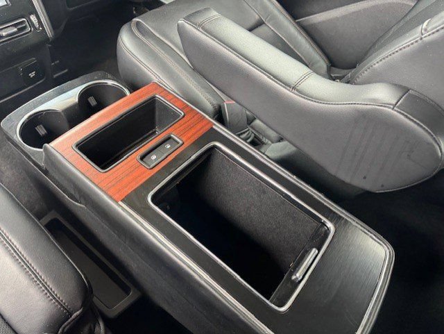 Used 2021 Lincoln Aviator Grand Touring w/ Equipment Group 302A AWD/4WD image 28