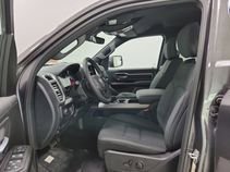 New 2026 RAM 1500 4x4 Crew Cab image 9