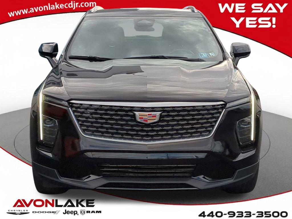 Used 2024 Cadillac XT4 Premium Luxury image 10