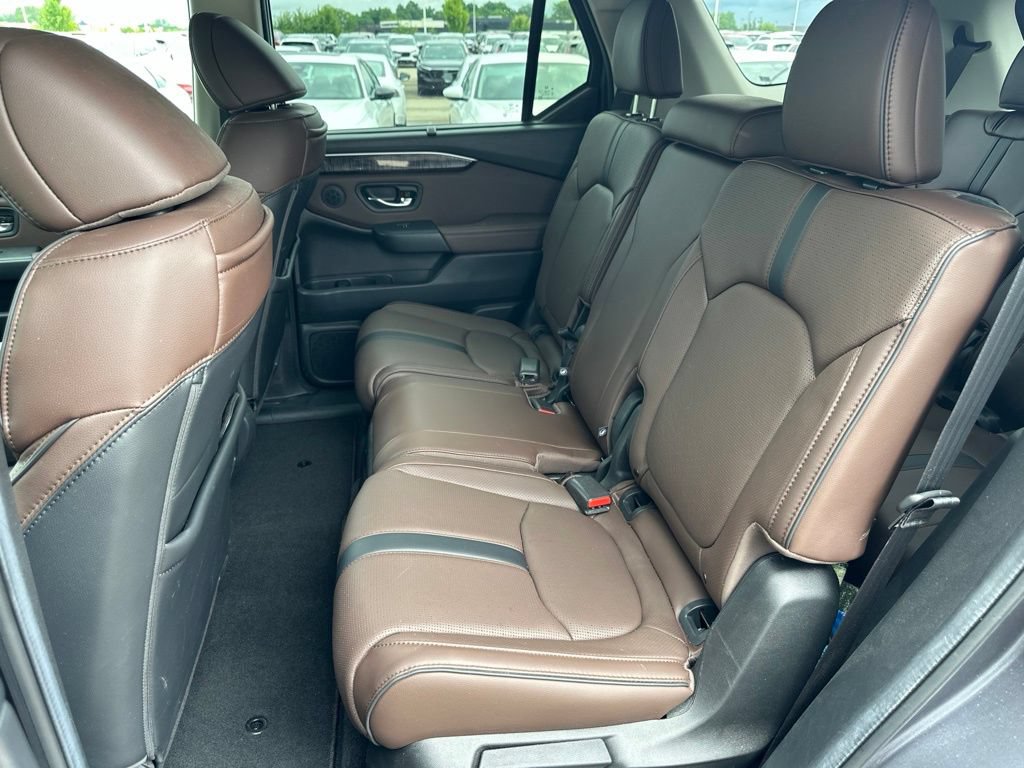 Used 2024 Honda Pilot Elite image 16