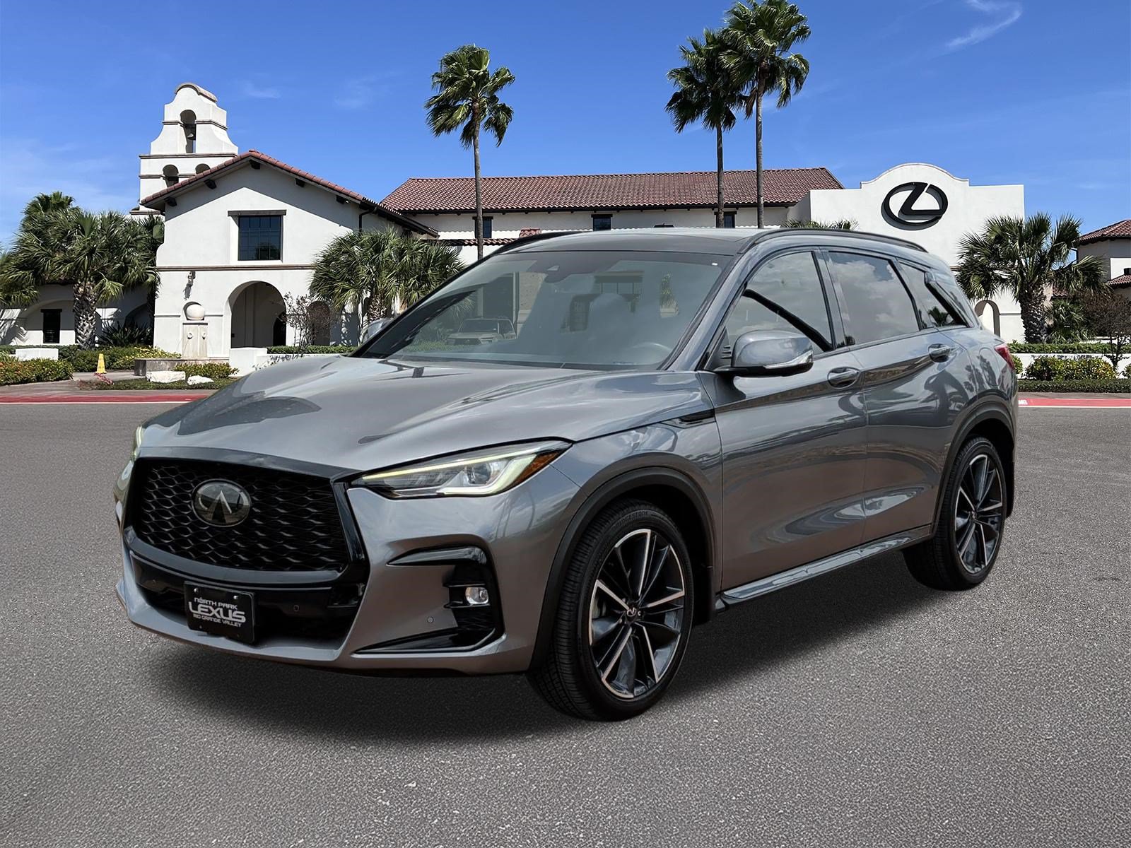 Used 2023 INFINITI QX50 Sport FWD image 5