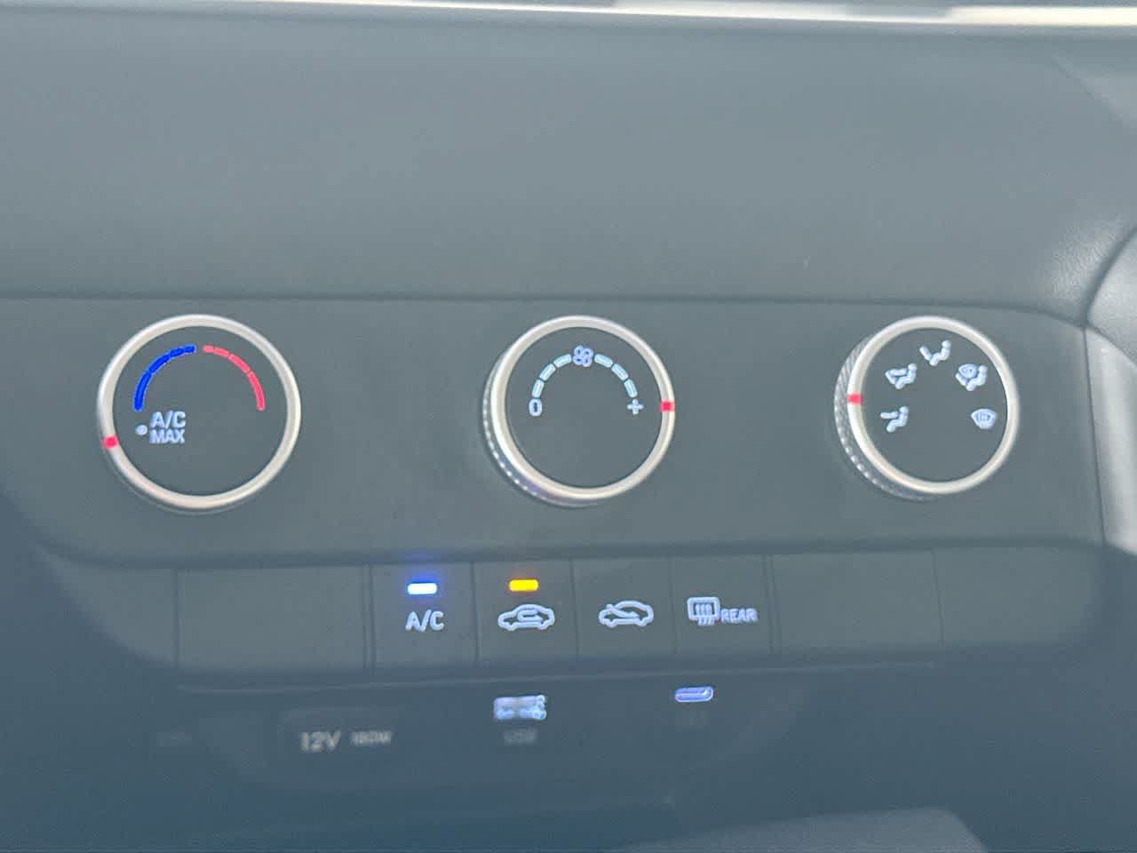 Used 2026 Hyundai Elantra SE FWD image 20