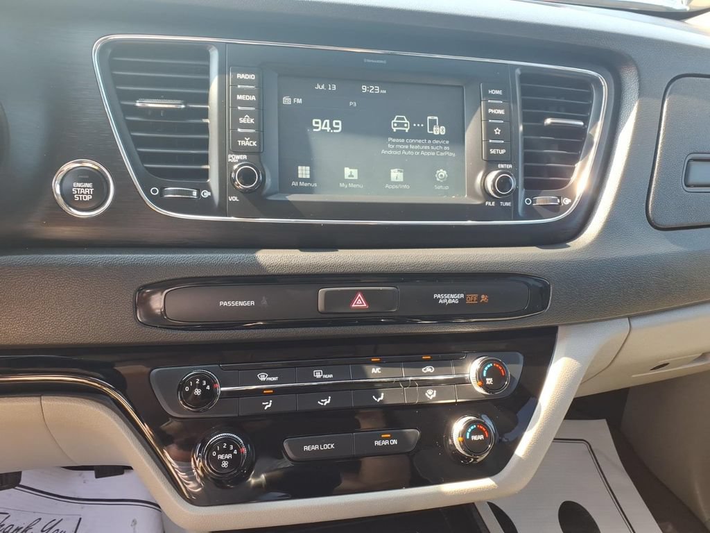 Used 2021 Kia Sedona EX FWD image 9