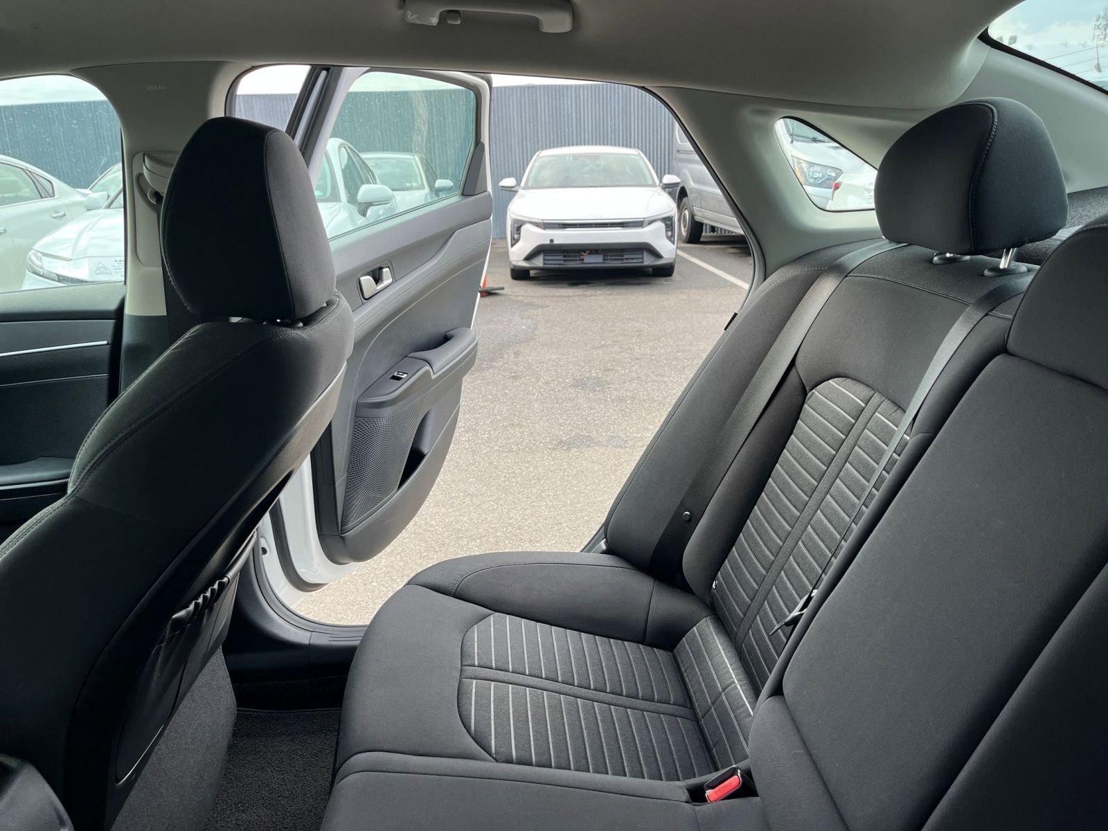 Used 2025 Kia K5 LXS FWD image 39