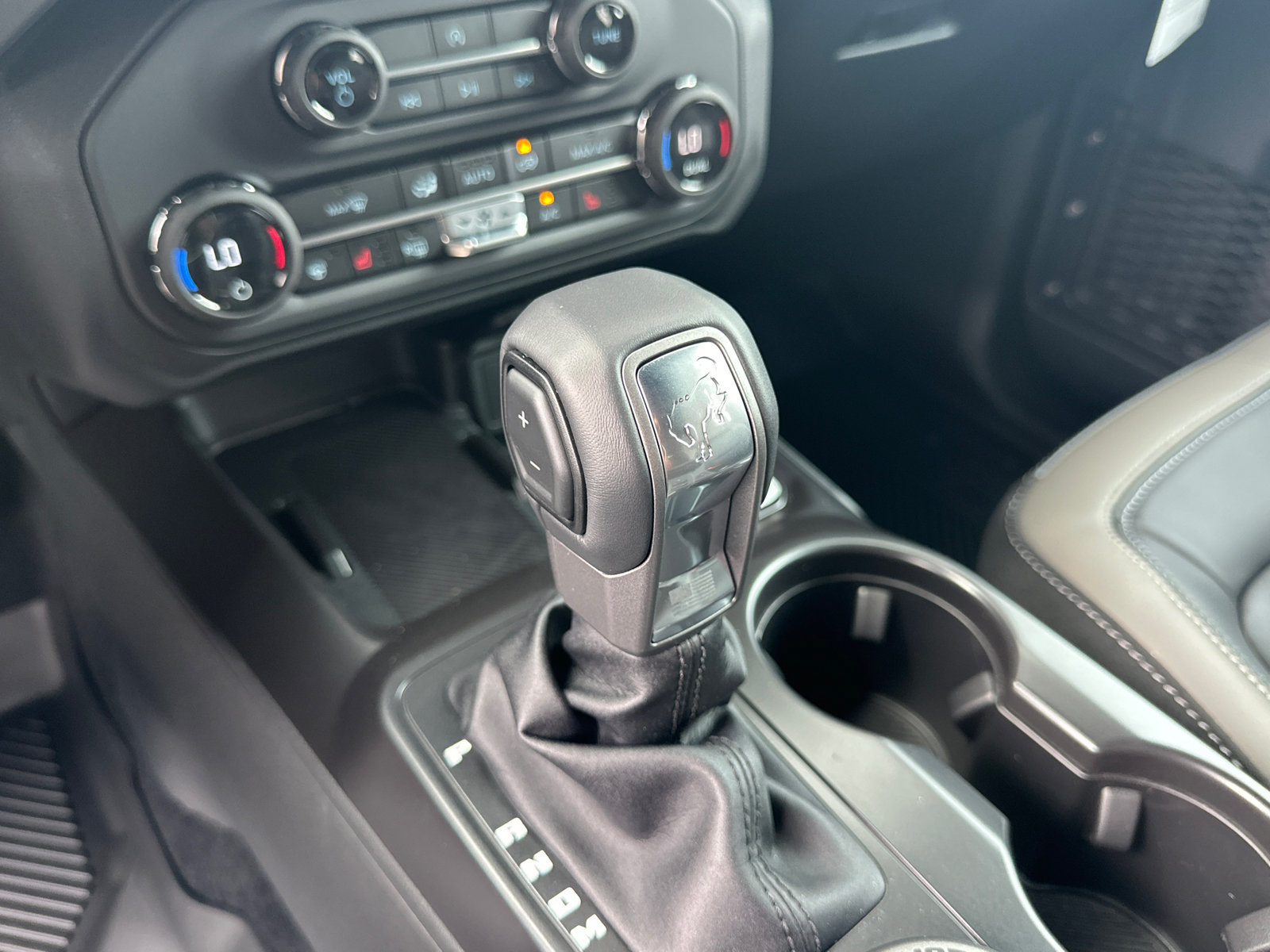 New 2026 Ford Bronco Outer Banks AWD/4WD image 32