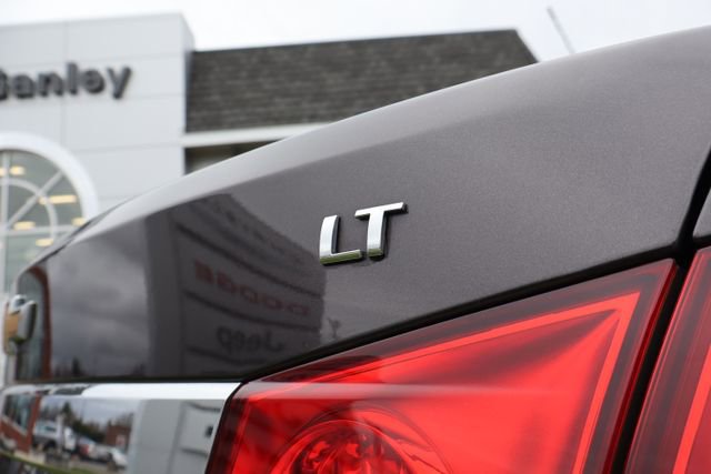 Used 2015 Chevrolet Cruze LT image 24