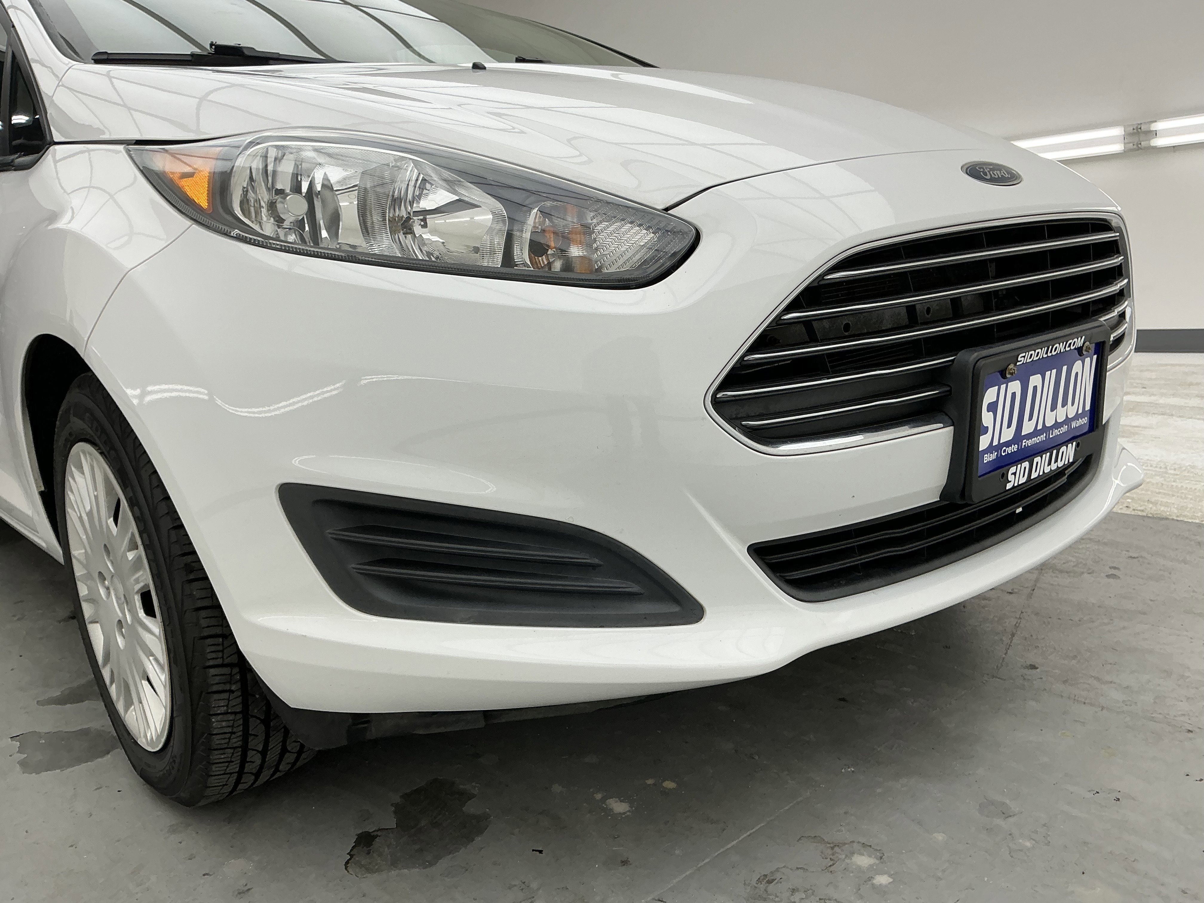 Used 2015 Ford Fiesta S image 24