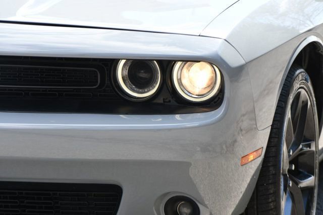 Used 2022 Dodge Challenger SXT w/ Blacktop Package image 4