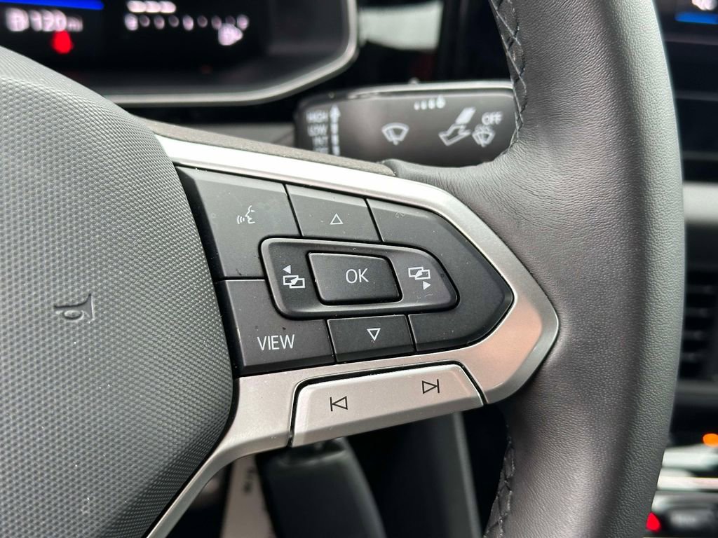 Used 2025 Volkswagen Jetta Sport image 27