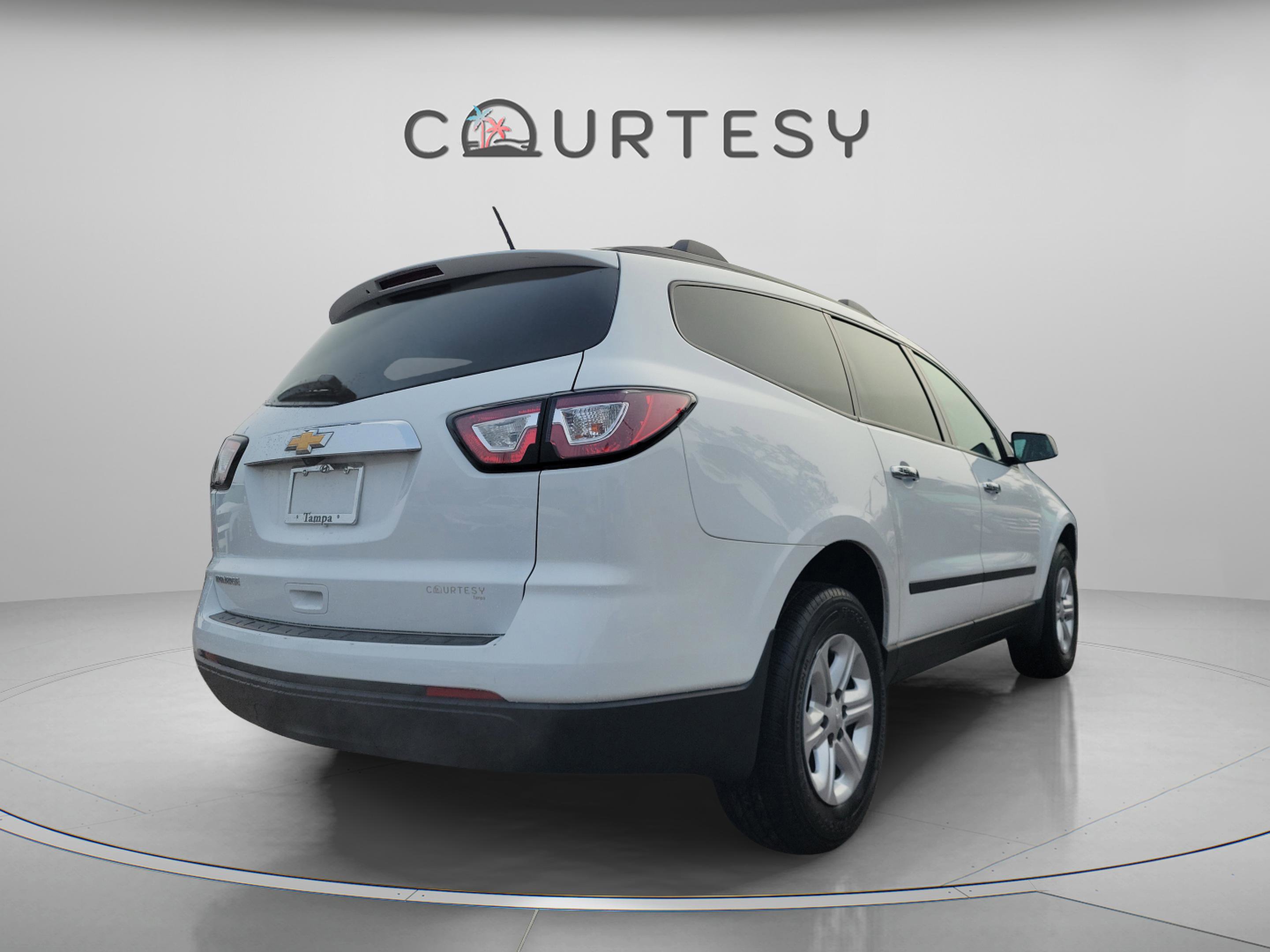 Used 2017 Chevrolet Traverse LS image 3