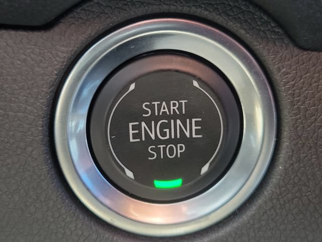Used 2025 Chevrolet Traverse High Country FWD image 29