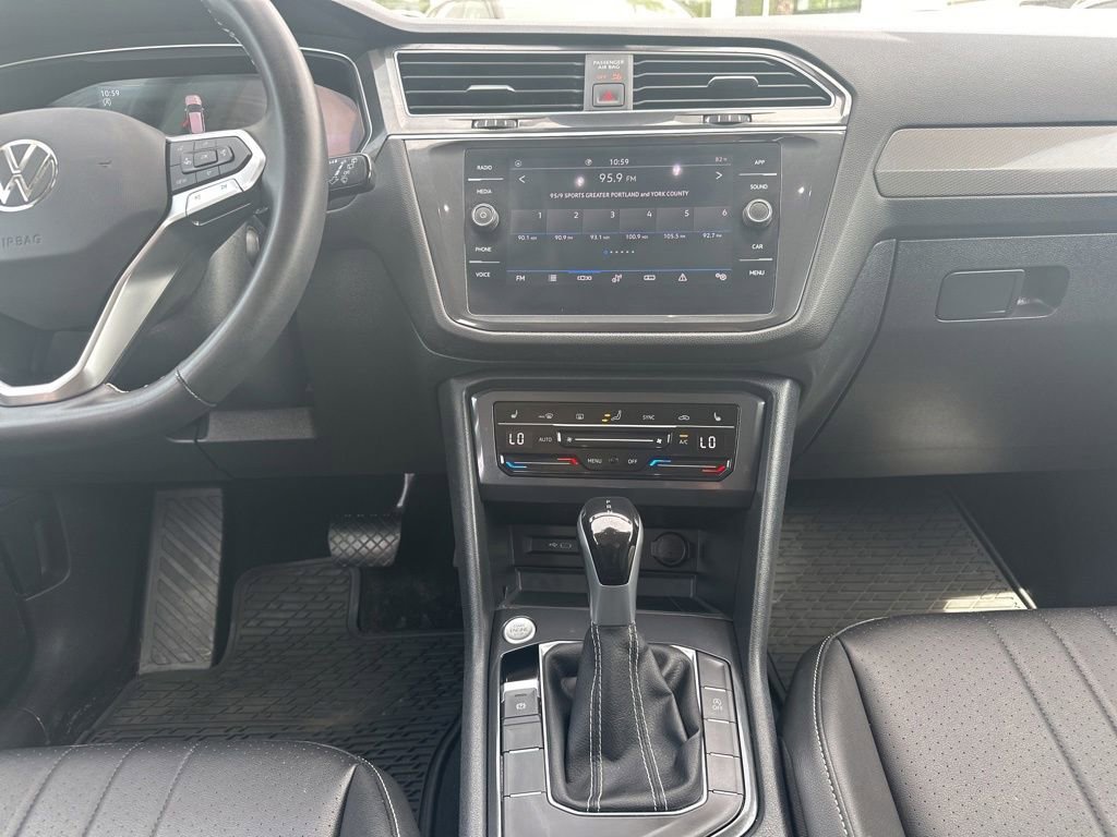 Used 2023 Volkswagen Tiguan SE FWD image 20