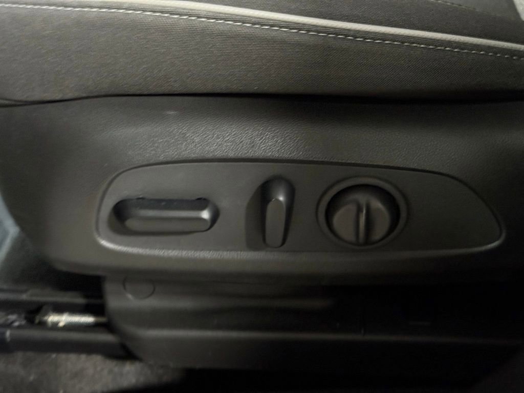 Used 2023 Chevrolet TrailBlazer LT w/ Convenience Package image 25