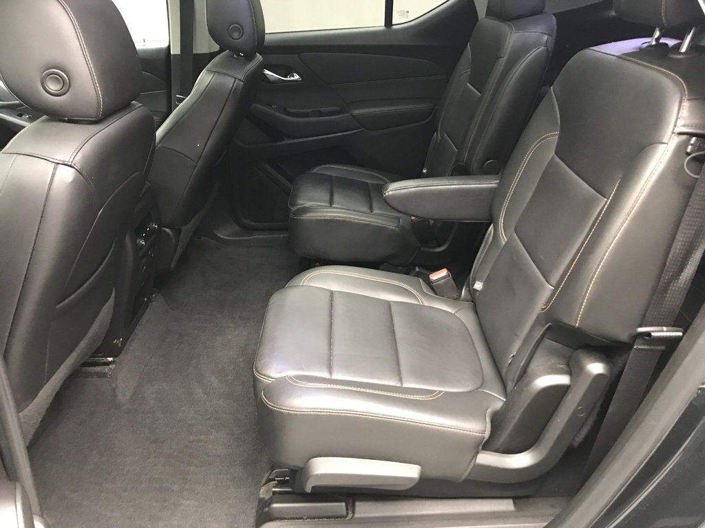 Used 2019 Chevrolet Traverse LT w/ LT Premium Package AWD/4WD image 13