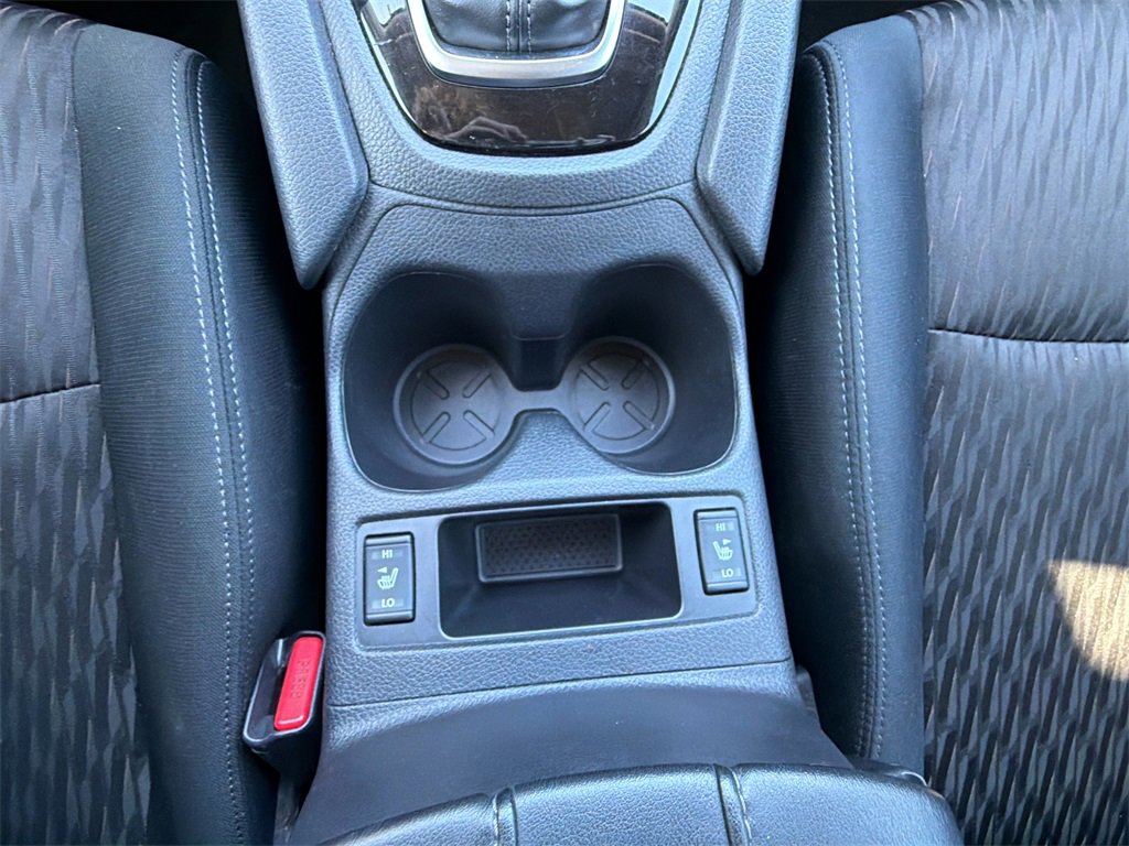 Used 2017 Nissan Rogue SV image 21