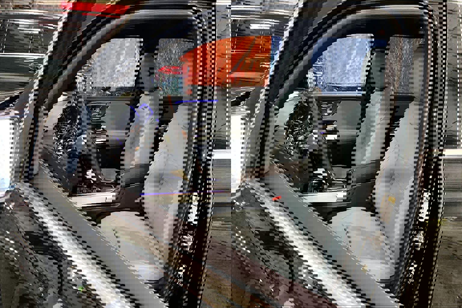 New 2026 Mercedes-Benz GLB 250 4MATIC image 14