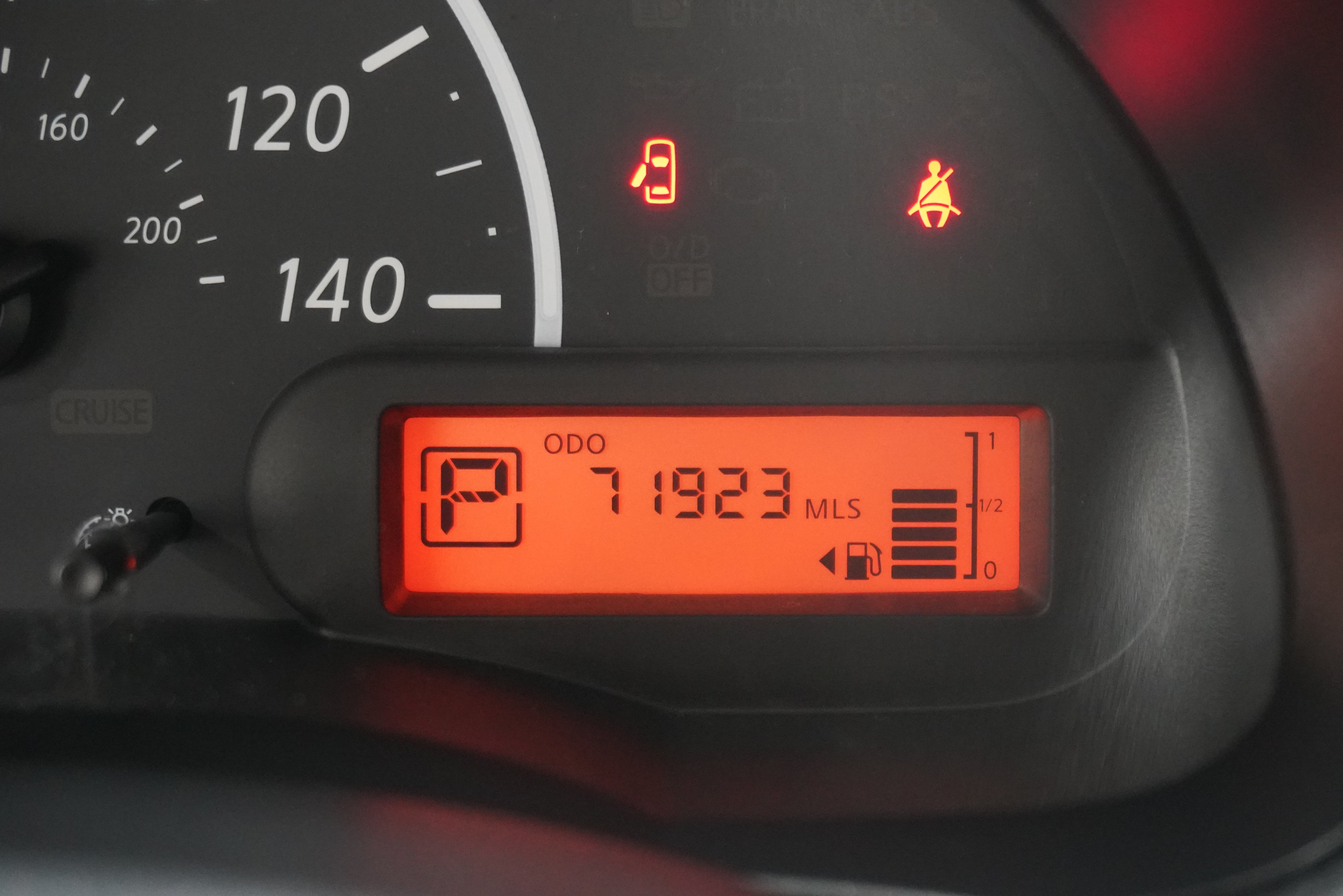 Used 2014 Nissan Versa S Plus FWD image 24