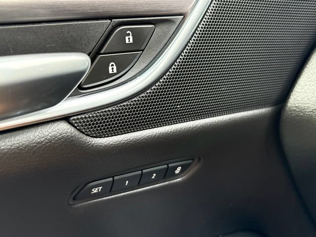 Used 2019 Cadillac XT5 Premium Luxury AWD/4WD image 13