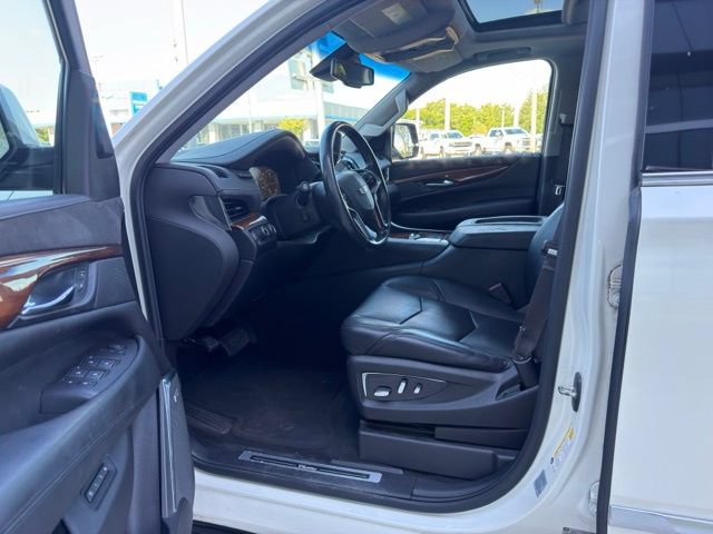Used 2015 Cadillac Escalade ESV Luxury AWD/4WD image 5