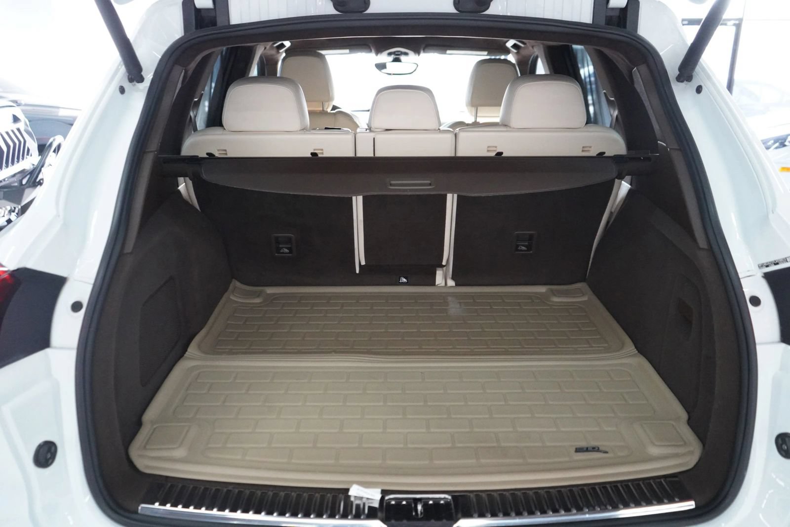 Used 2015 Porsche Cayenne S AWD/4WD image 26