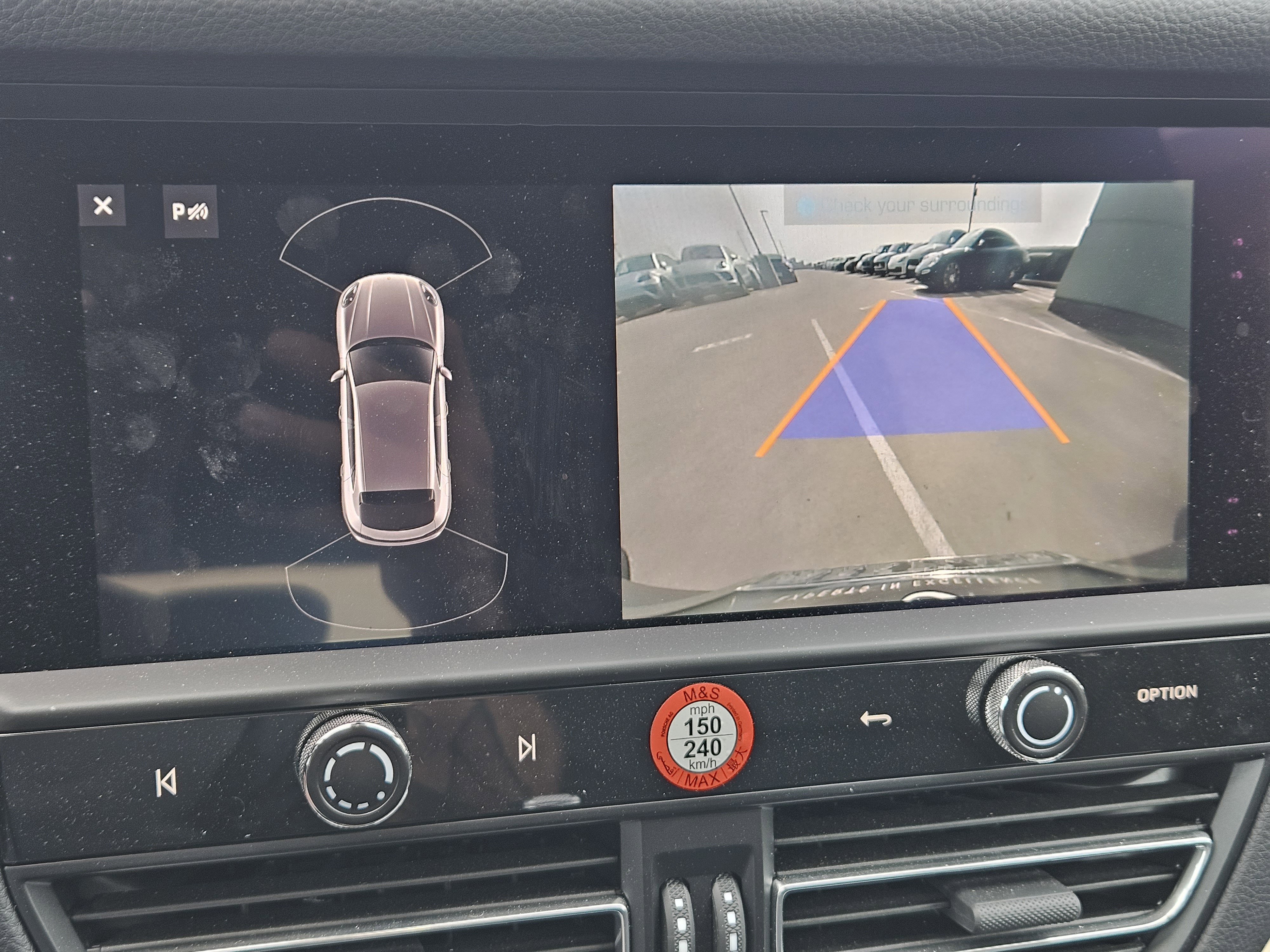 Certified 2025 Porsche Macan image 18