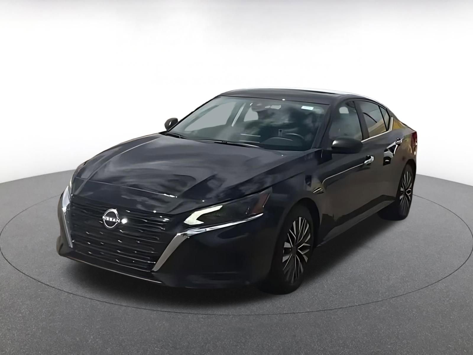 Used 2025 Nissan Altima 2.5 SV image 7