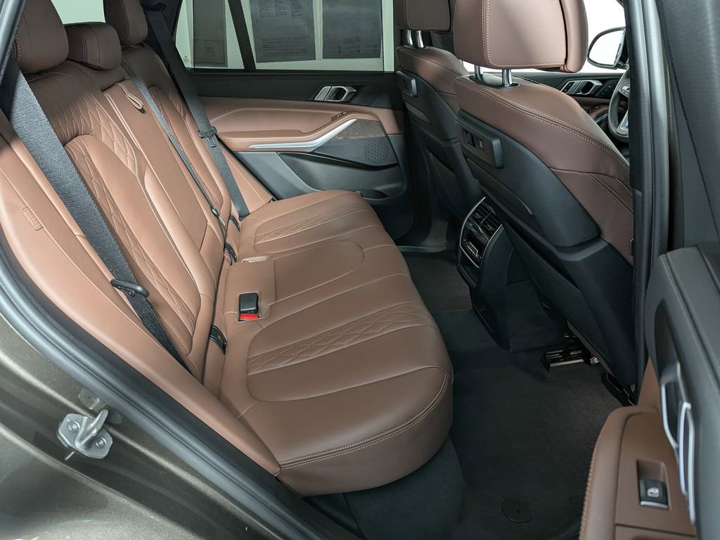 Certified 2023 BMW X5 xDrive40i w/ Executive Package image 41