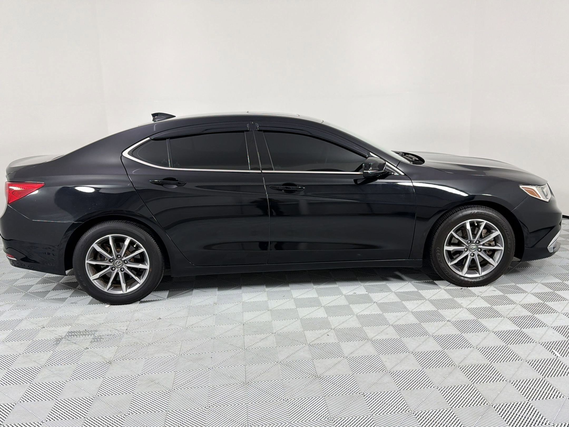 Used 2020 Acura TLX w/Technology Pkg image 8