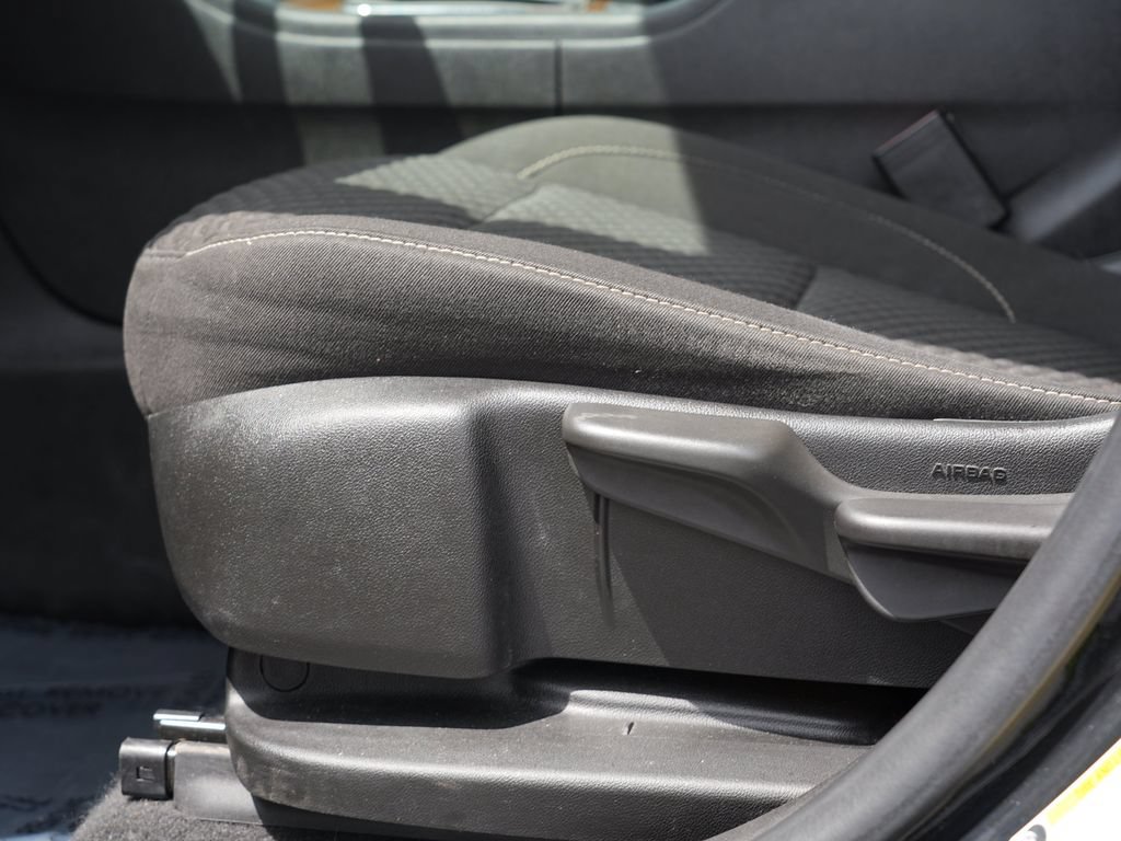 Used 2019 GMC Acadia SLE AWD/4WD image 15