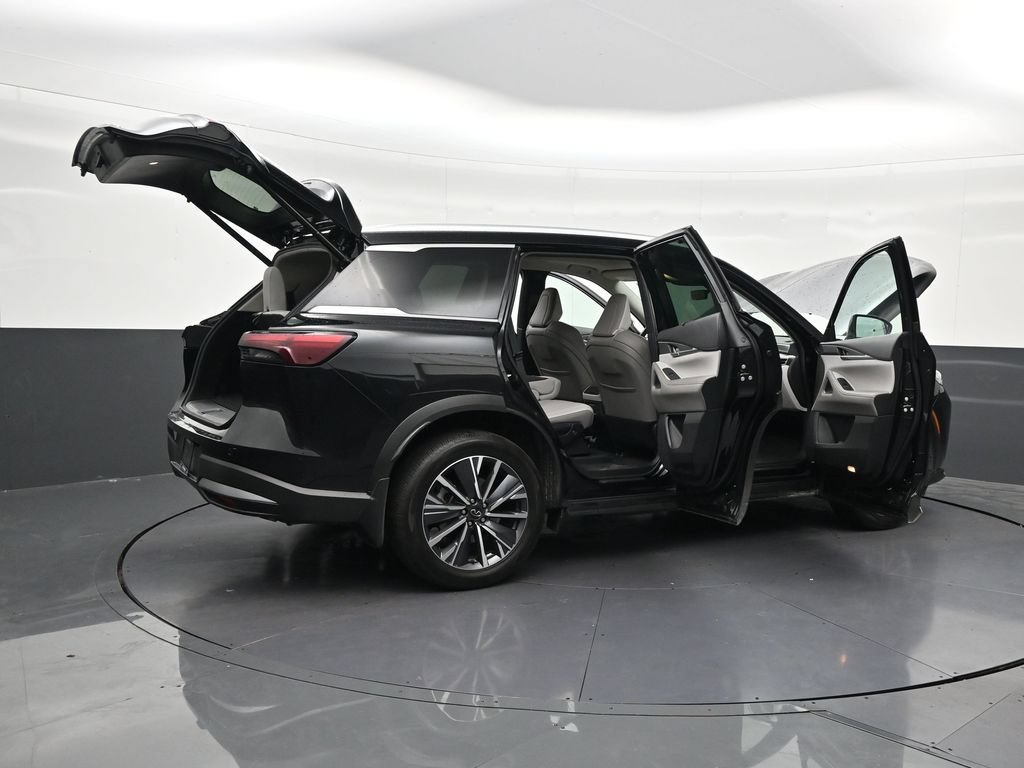 Used 2026 INFINITI QX60 Luxe w/ Cargo Package FWD image 32