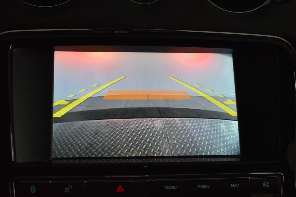 Used 2015 Jaguar XJ L Portfolio image 9
