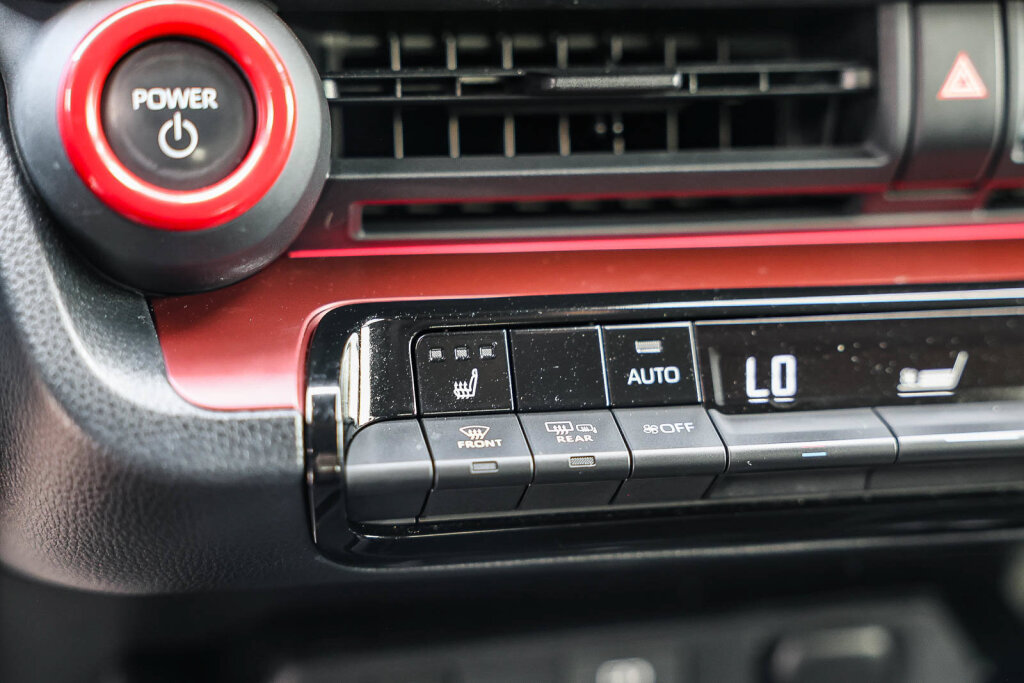 Certified 2023 Toyota Prius Prime FWD image 15