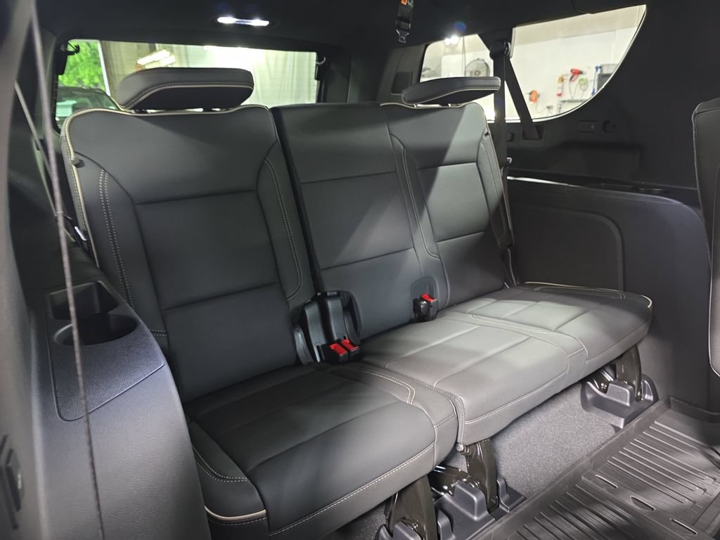 New 2026 GMC Yukon XL Elevation w/ Elevation Premium Package AWD/4WD image 12