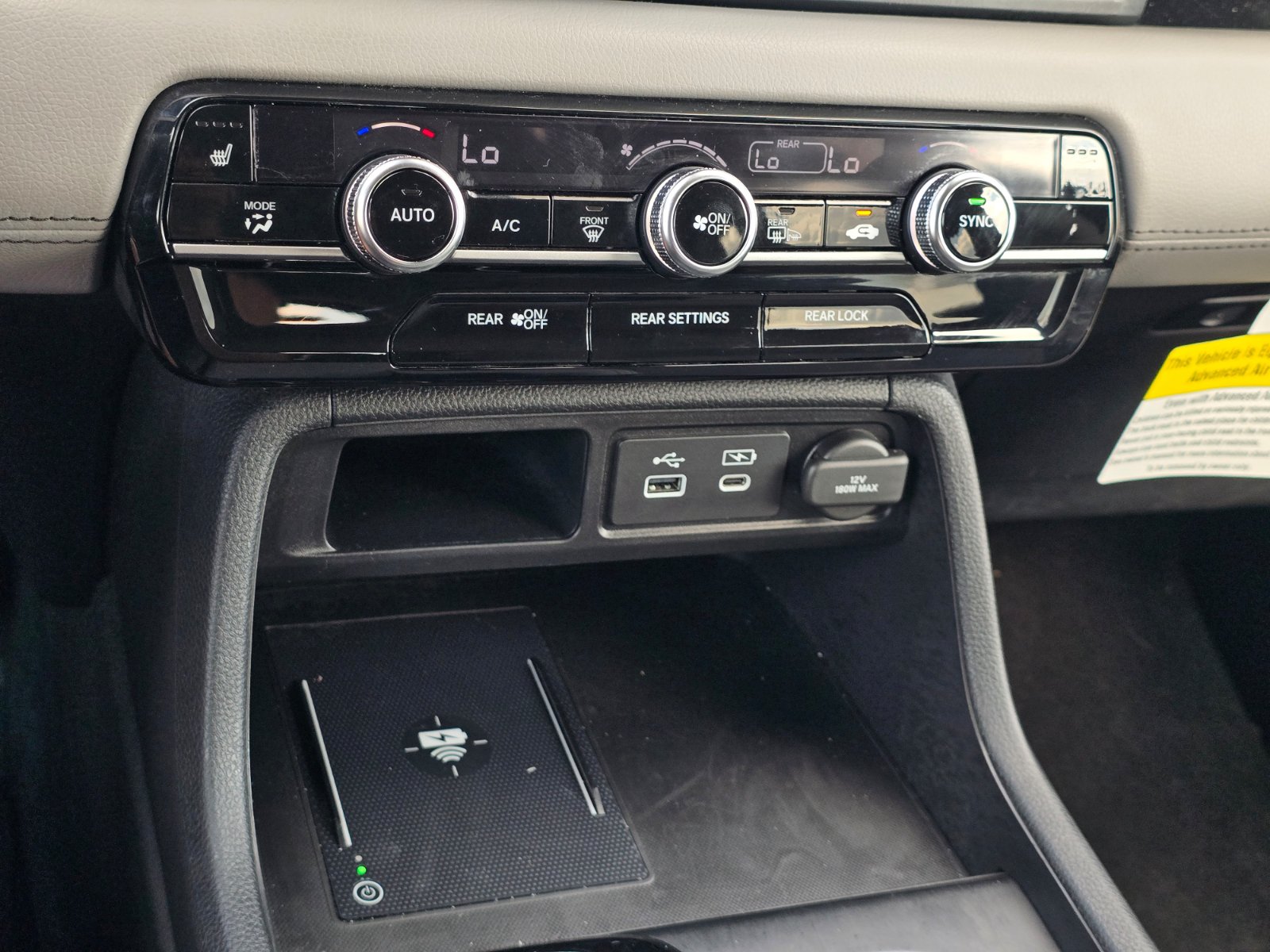 Used 2023 Honda Pilot Touring image 21