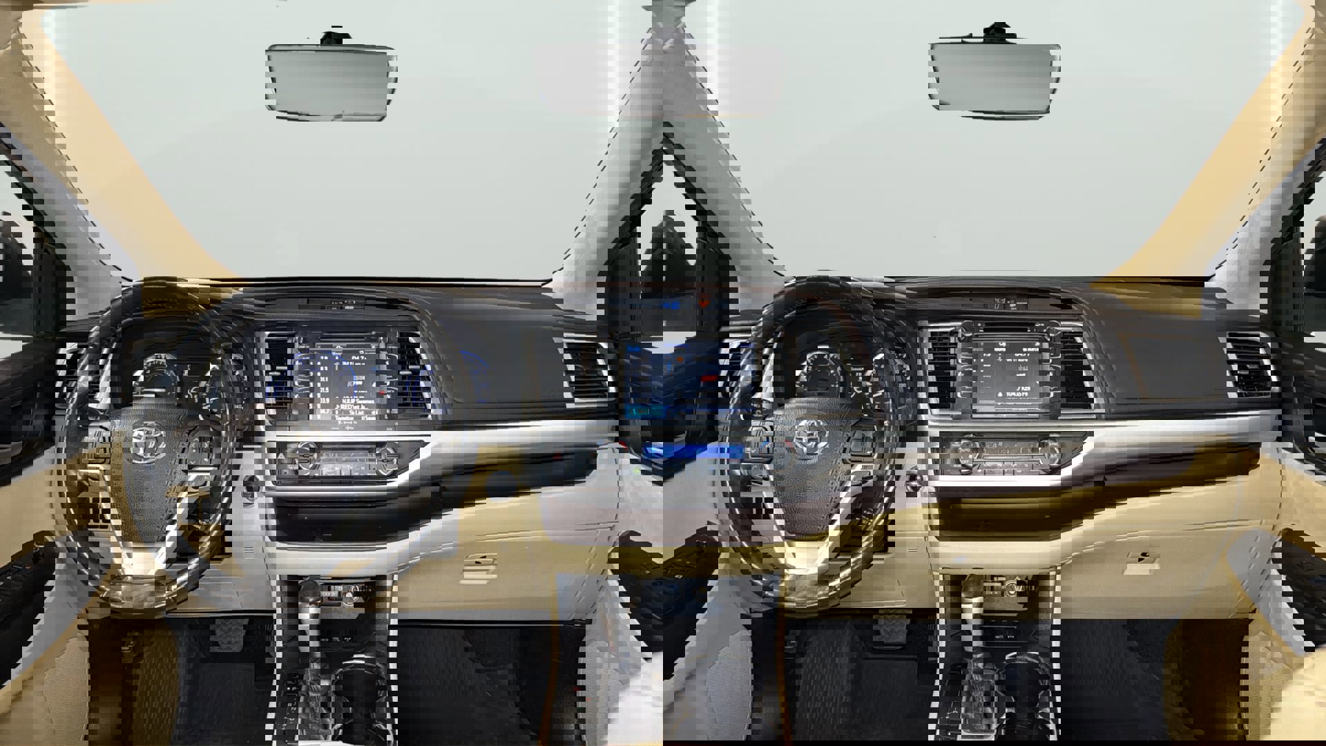 Used 2017 Toyota Highlander XLE AWD/4WD image 14