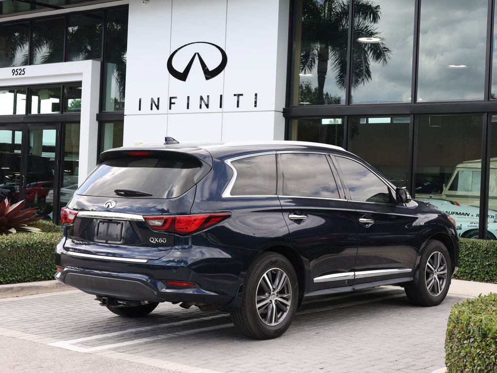 Used 2019 INFINITI QX60 Luxe w/ Essential Package FWD image 4