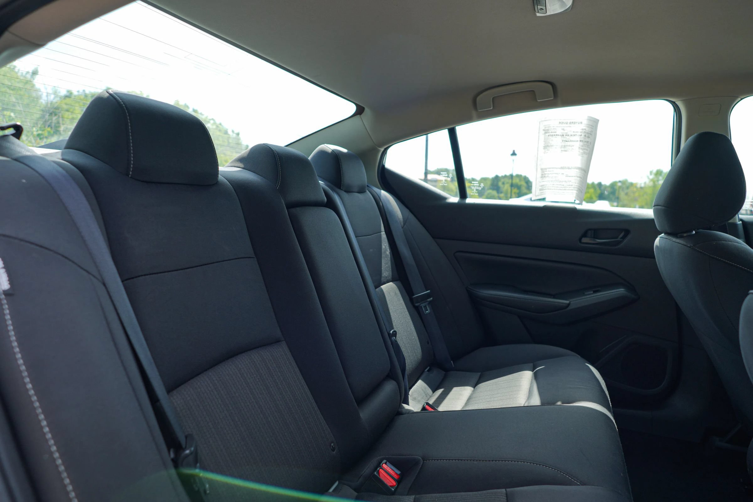 Used 2024 Nissan Altima 2.5 SV FWD image 14