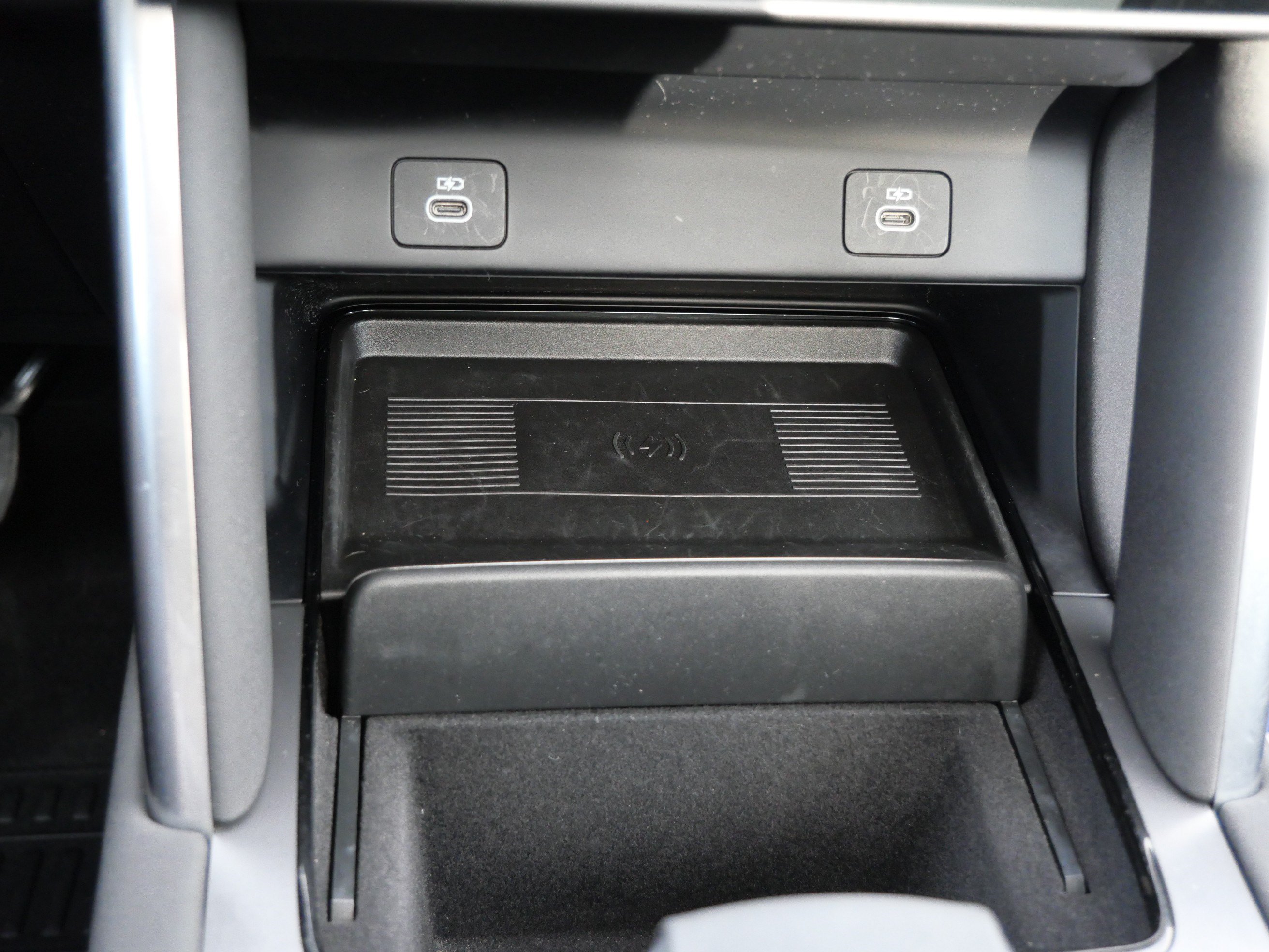 Used 2025 Land Rover Discovery Sport S AWD/4WD image 21