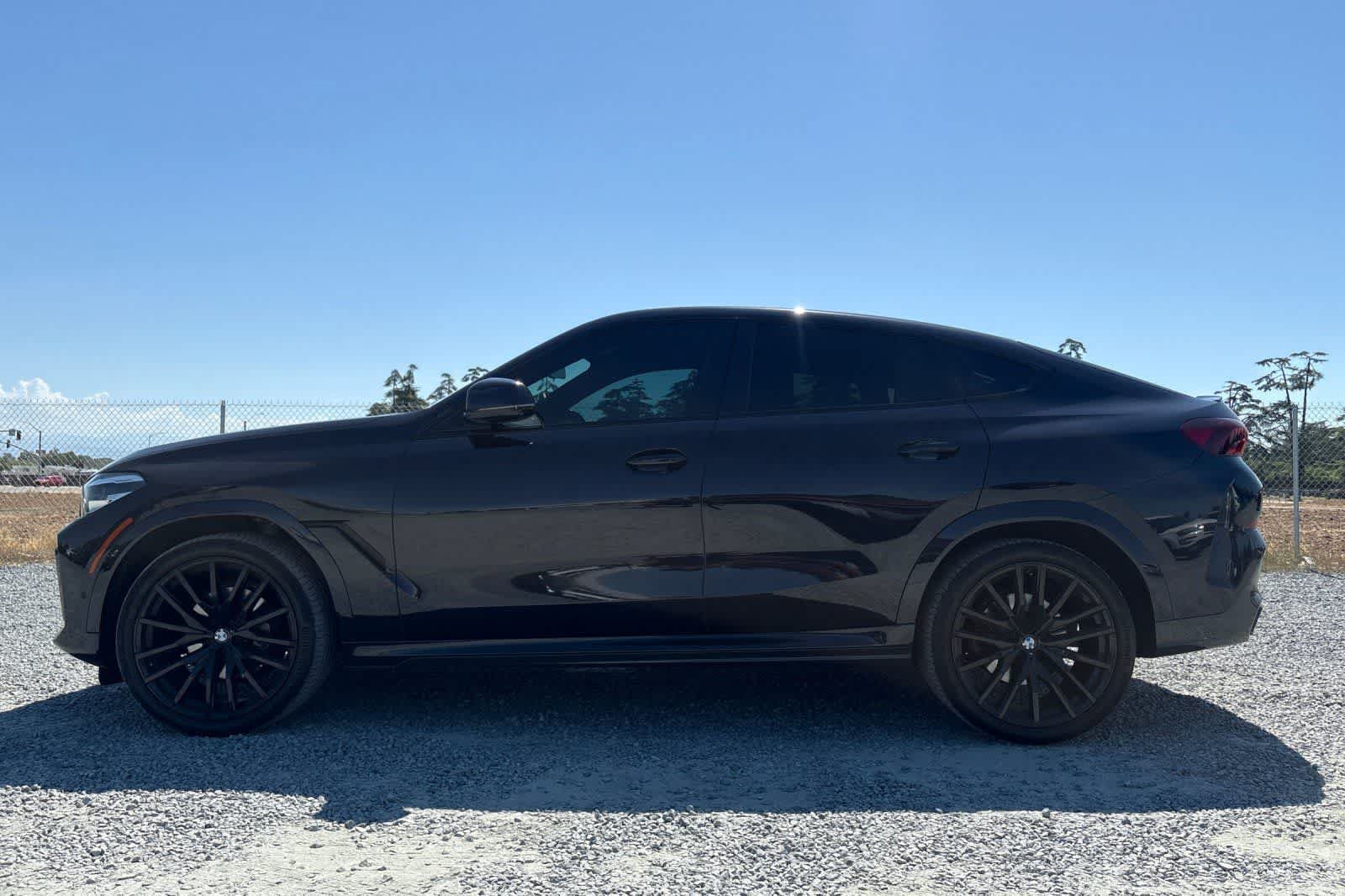 Used 2021 BMW X6 xDrive40i w/ M Sport Package AWD/4WD image 6