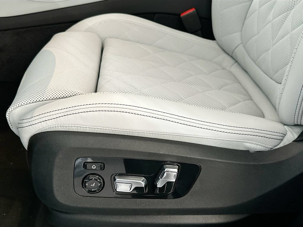 Used 2026 BMW X5 xDrive50e AWD/4WD image 20