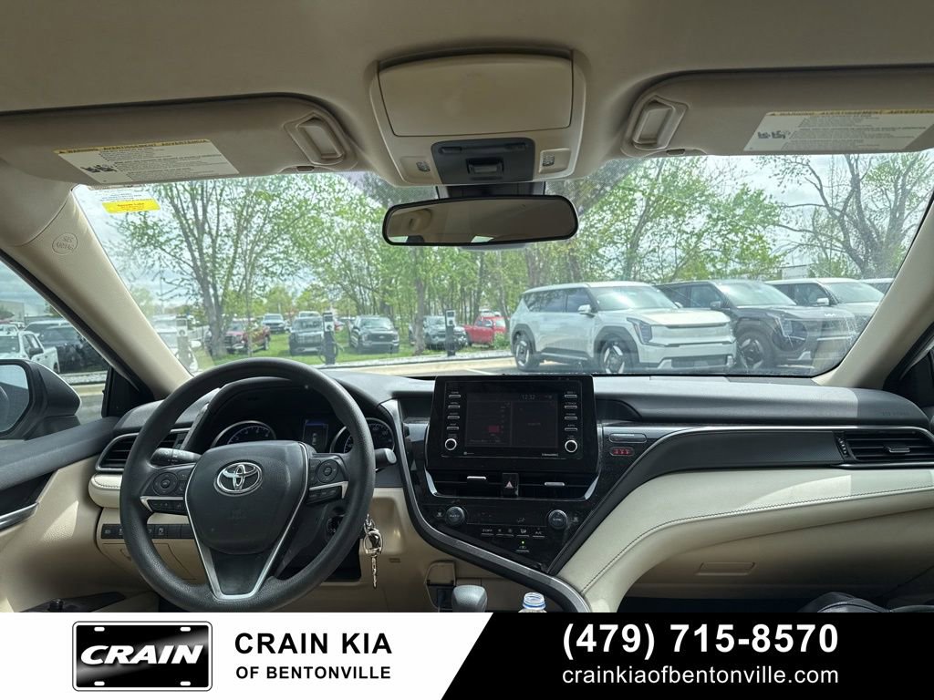 Used 2023 Toyota Camry LE FWD image 9