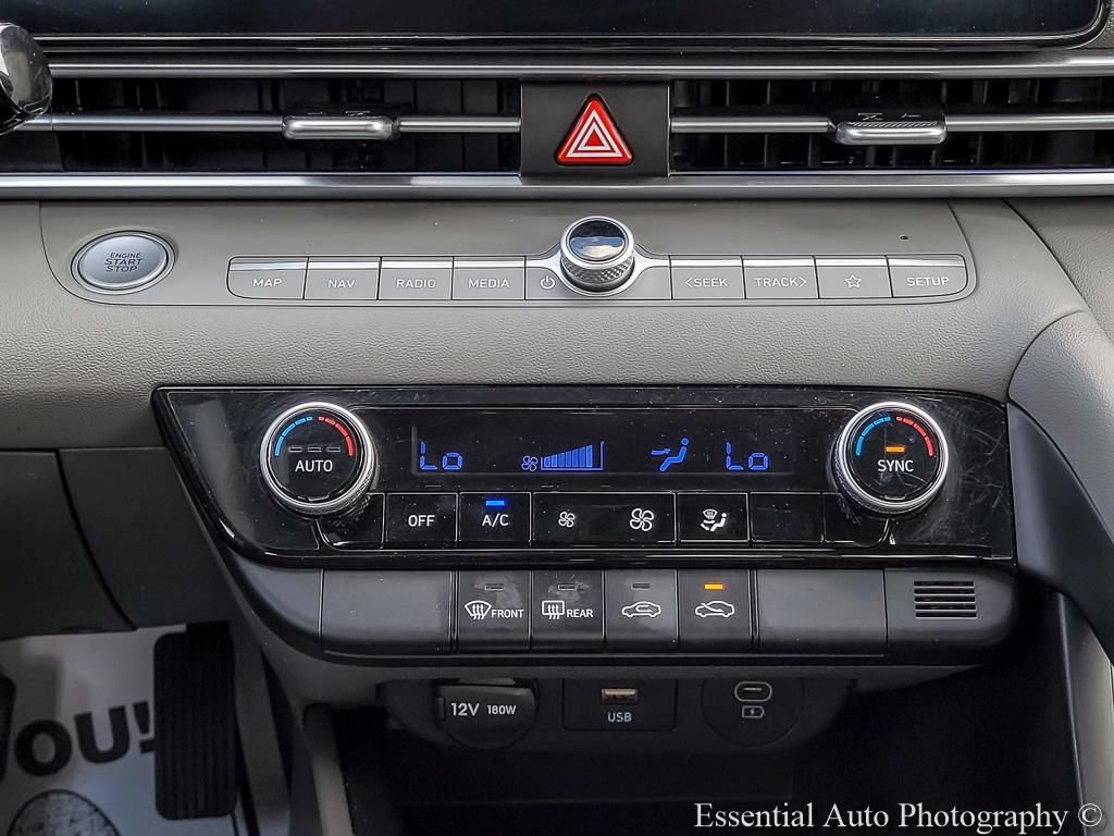 Used 2024 Hyundai Elantra SEL FWD image 21