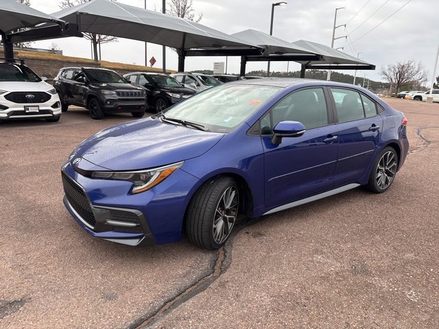 Used 2022 Toyota Corolla SE image 3