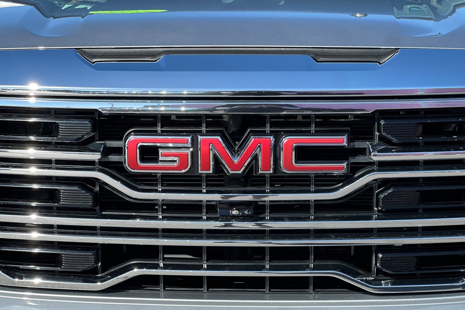 Used 2025 GMC Sierra 1500 SLT w/ SLT Premium Plus Package AWD/4WD image 40